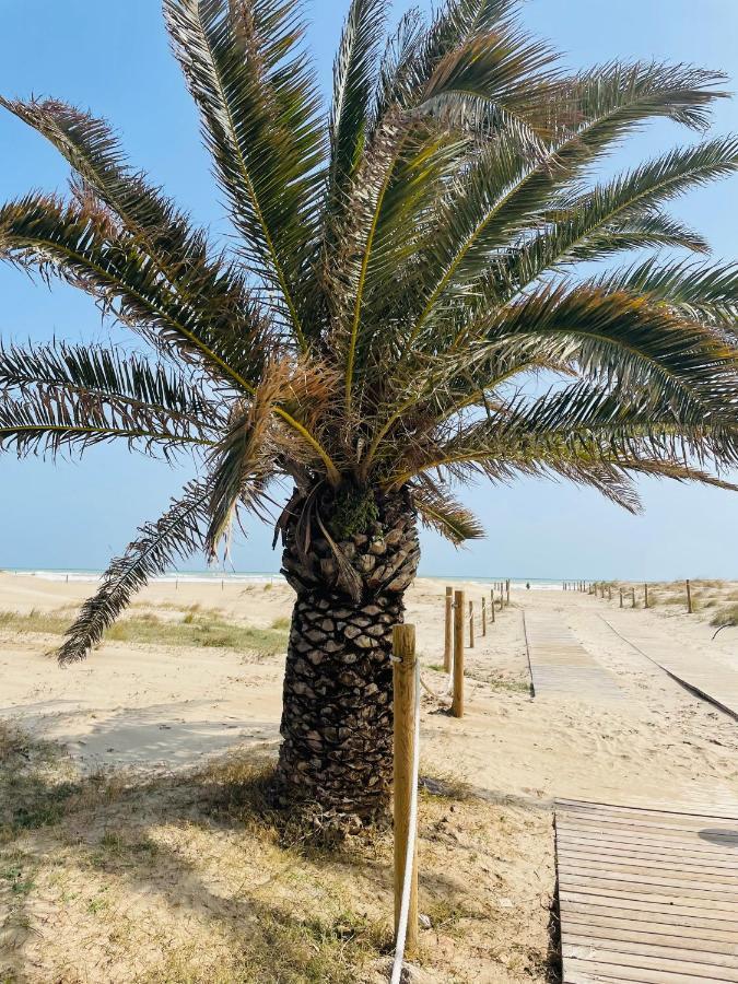 Cozy 2-Bedroom Serviced Apartment With Netflix Puerto de Sagunto Luaran gambar